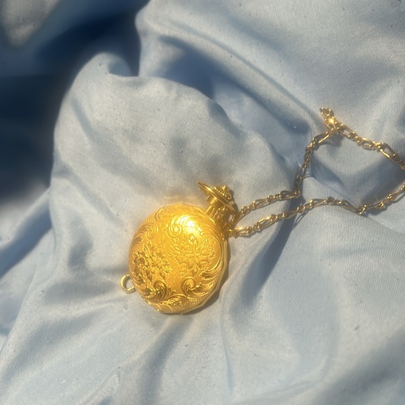 Gold time watch - Picture 2 of 3